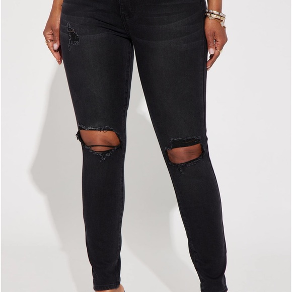 Fashion Nova Show Off Booty Lifter Stretch Skinny Jeans - Picture 3 of 3